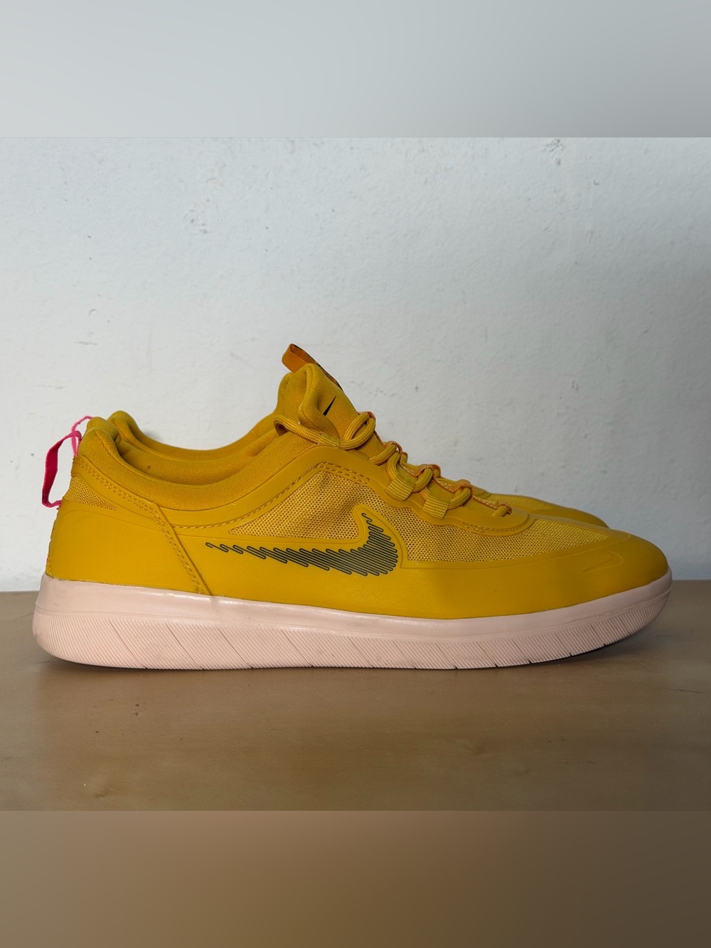 Nike Nyjah Free 2 SB Pollen Yellow Sneakers CU9220-700 Men’s Size 10
